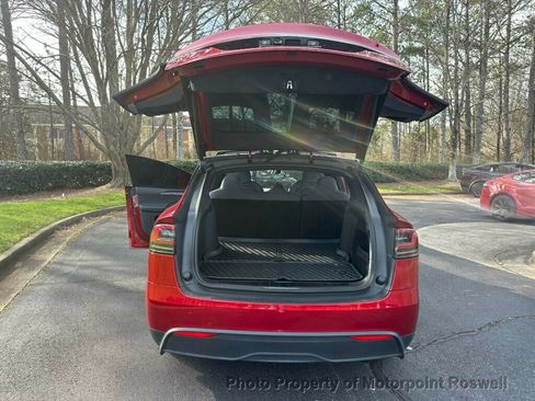 Used 2025 Tesla Model X image 28