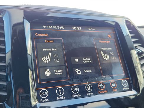 Used 2019 Jeep Cherokee Limited image 30