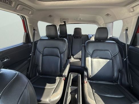 Used 2023 Nissan Pathfinder SL w/ SL Premium Package image 26