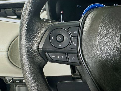 Certified 2026 Toyota Corolla Cross L FWD image 16
