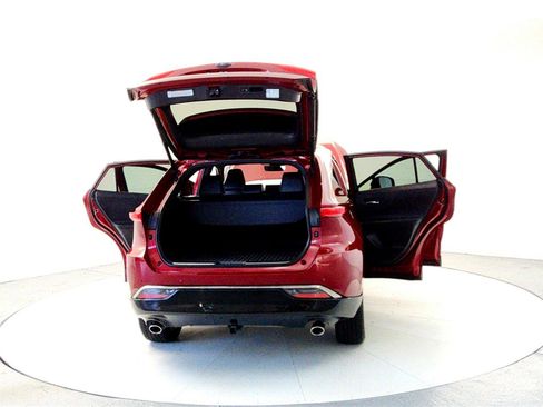 Certified 2023 Toyota Venza Nightshade image 11