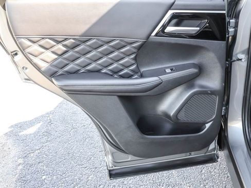 Used 2022 Mitsubishi Outlander SEL image 25