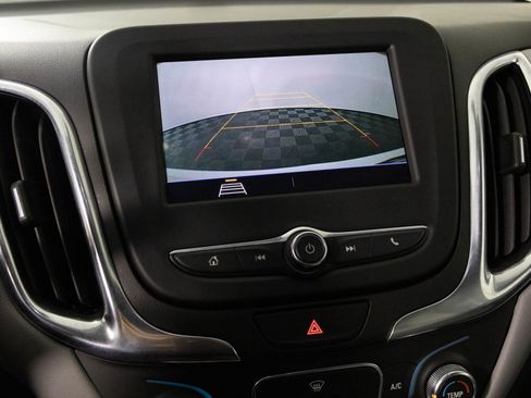 Used 2021 Chevrolet Equinox LS w/ LS Convenience Package image 7