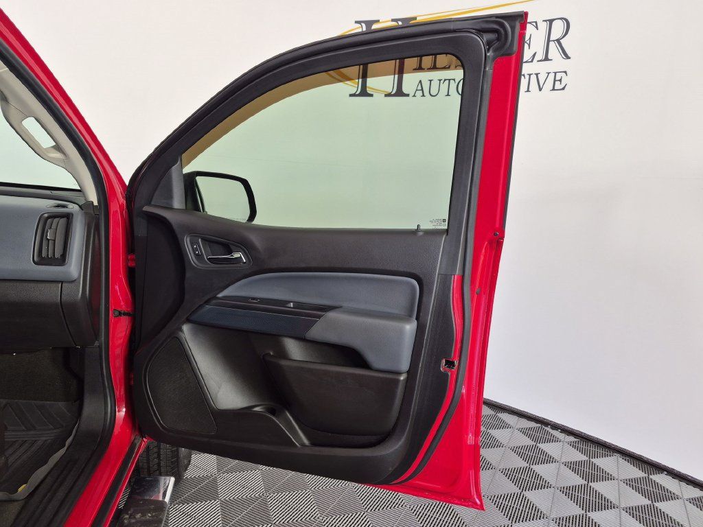 Used 2015 Chevrolet Colorado Z71 RWD image 32