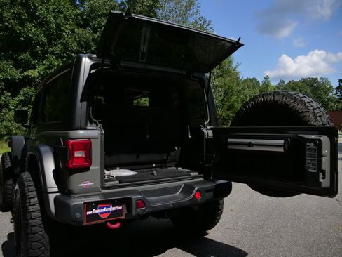 Used 2019 Jeep Wrangler Rubicon AWD/4WD image 36