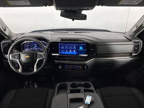 Used 2024 Chevrolet Silverado 1500 LT AWD/4WD image 15