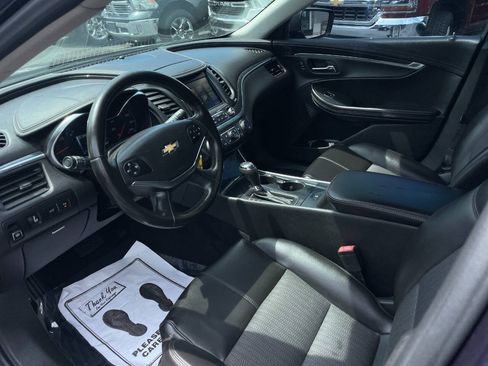 Used 2016 Chevrolet Impala LT w/ Convenience Package FWD image 10