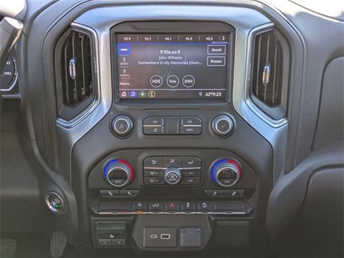 Used 2021 Chevrolet Silverado 1500 RST image 19