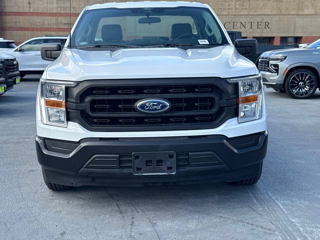 Used 2022 Ford F150 XL w/ Equipment Group 101A High RWD image 2