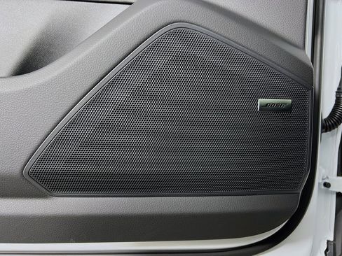 New 2026 Porsche Cayenne image 21