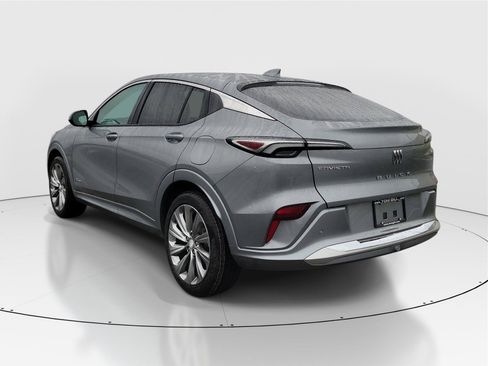 New 2026 Buick Envista Avenir image 3