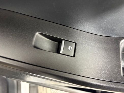 Used 2021 Ford Explorer 2WD image 38