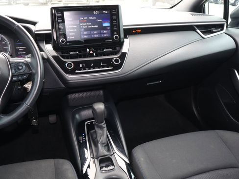 Used 2022 Toyota Corolla SE image 11