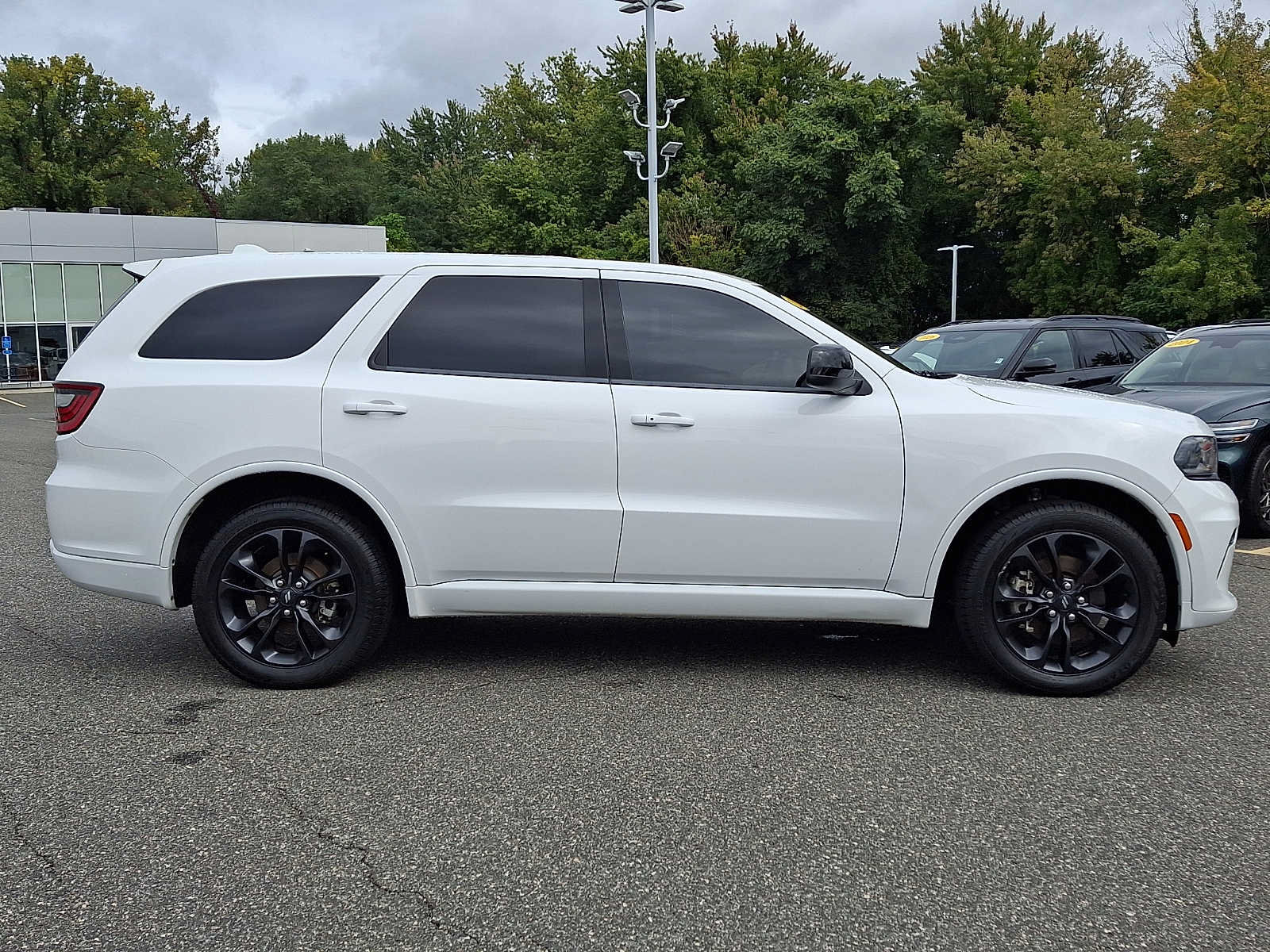 Used 2022 Dodge Durango SXT w/ Blacktop Package AWD/4WD image 7