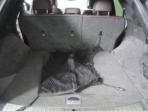 Used 2022 Genesis GV70 2.5T w/ Advanced Package image 17