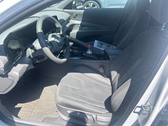 Certified 2024 Hyundai Elantra SEL FWD image 12