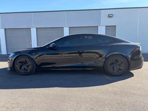 Used 2022 Tesla Model S Plaid image 5