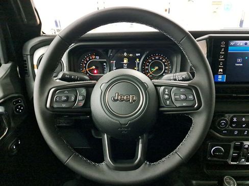 New 2026 Jeep Gladiator Sport image 19