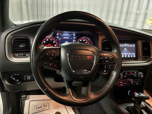 Used 2022 Dodge Charger SXT w/ Driver Convenience Group image 15