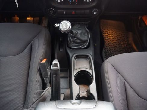 Used 2013 Jeep Wrangler Sport image 22