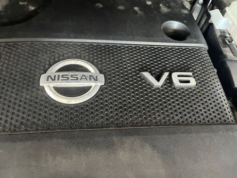 Used 2015 Nissan Pathfinder Platinum FWD image 10
