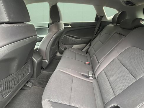 Used 2019 Hyundai Tucson SE FWD image 17