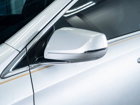 Used 2018 Cadillac XTS Luxury image 21