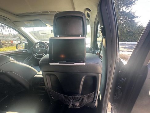 Used 2011 Mercedes-Benz GL 450 4MATIC w/ Premium 2 Pkg image 15