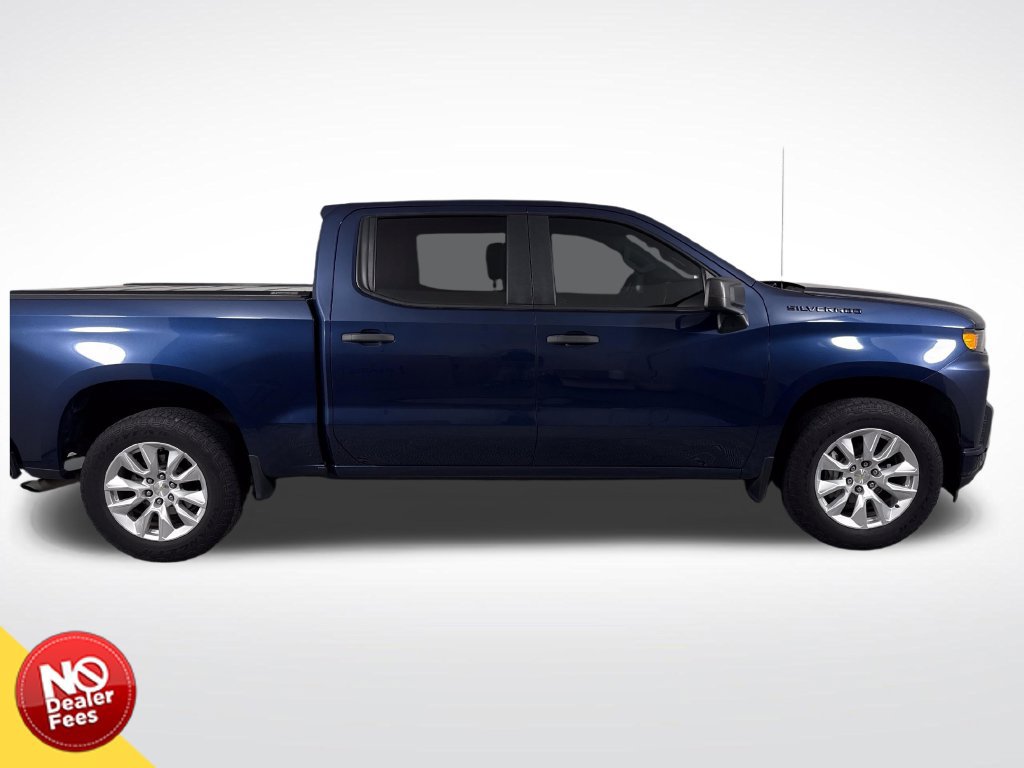 Used 2021 Chevrolet Silverado 1500 Custom w/ LPO, Dark Essentials Package RWD image 2