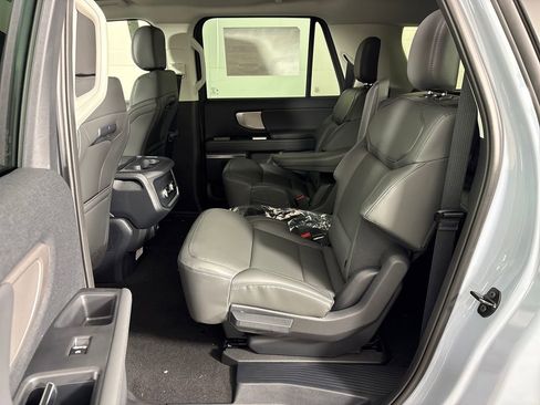 New 2026 Ford Expedition Max Active RWD image 31