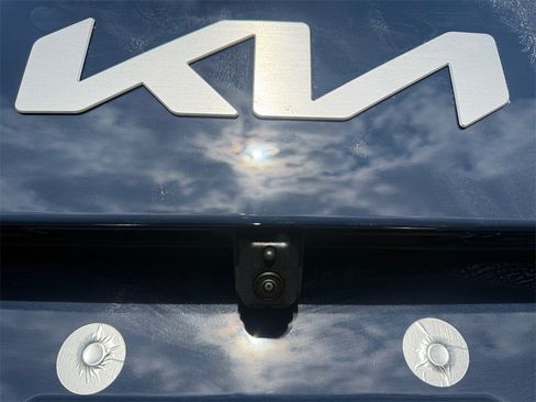 New 2027 Kia Telluride S image 17