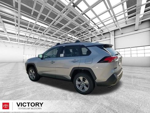 Used 2025 Toyota RAV4 XLE image 5