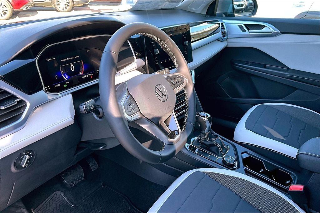 New 2026 Volkswagen Taos SE AWD/4WD image 14
