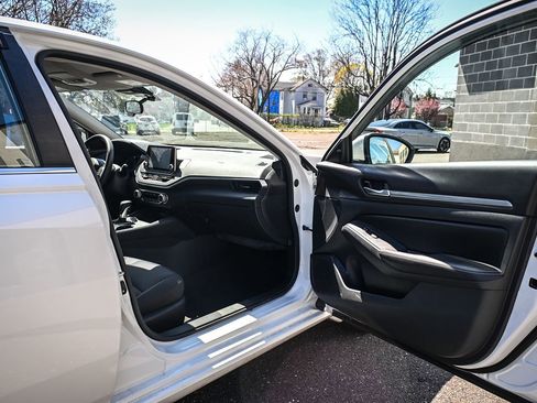 Used 2022 Nissan Altima 2.5 SV image 16