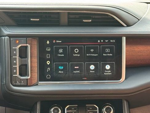 Used 2023 GMC Yukon XL Denali Ultimate AWD/4WD image 14