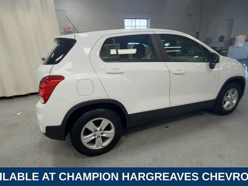 Used 2020 Chevrolet Trax LS FWD image 11