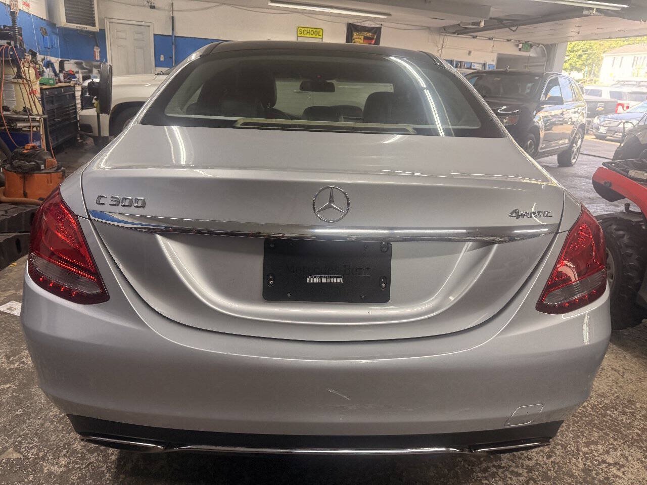 Used 2015 Mercedes-Benz C 300 4MATIC Sedan image 6
