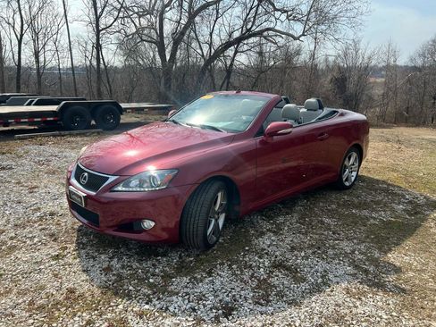 Used 2013 Lexus IS 350C 2dr Conv w/ Luxury Pkg image 39