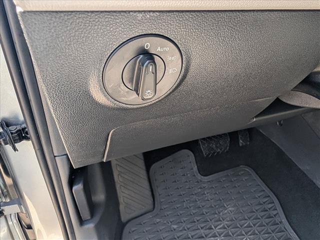 Certified 2024 Volkswagen Taos S AWD/4WD image 29