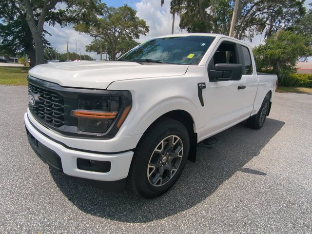 Used 2025 Ford F150 STX w/ Equipment Group 200A RWD image 9