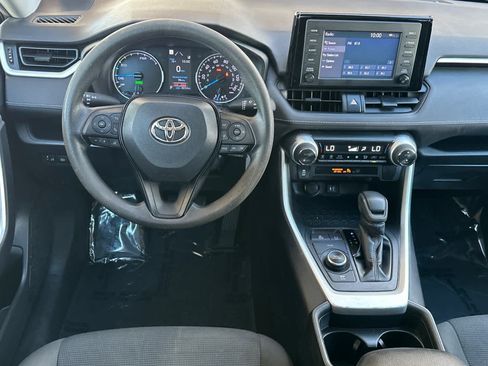 Used 2019 Toyota RAV4 LE AWD/4WD image 15
