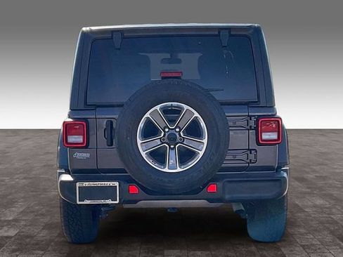 Used 2021 Jeep Wrangler Unlimited Sahara AWD/4WD image 4