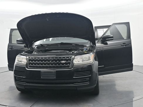 Used 2017 Land Rover Range Rover HSE AWD/4WD image 44