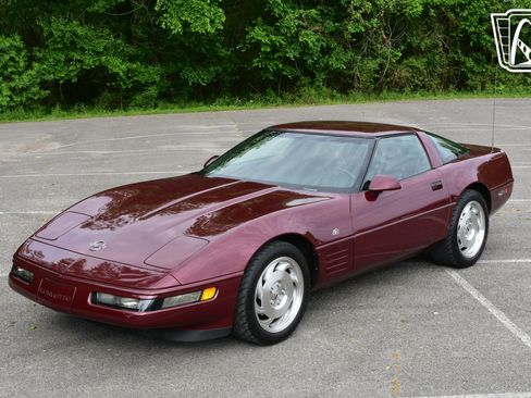 Used 1993 Chevrolet Corvette Coupe image 3
