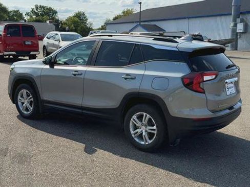 Used 2023 GMC Terrain SLE w/ Driver Convenience Package AWD/4WD image 6