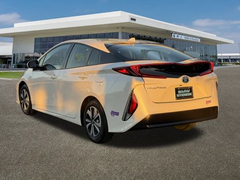 Used 2019 Toyota Prius Prime Plus image 5