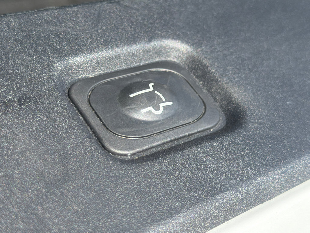 Used 2025 Ford Expedition Tremor AWD/4WD image 20