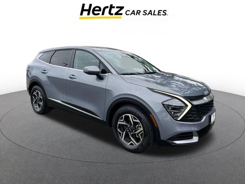 Used 2025 Kia Sportage LX image 1