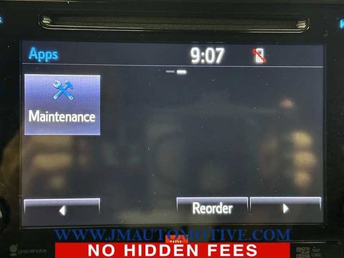 Used 2018 Toyota Tacoma Limited image 24