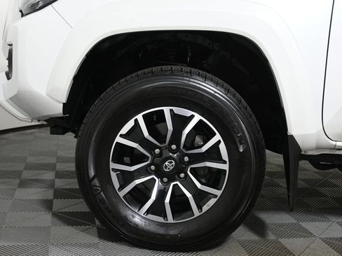 Used 2023 Toyota Tacoma TRD Sport image 11